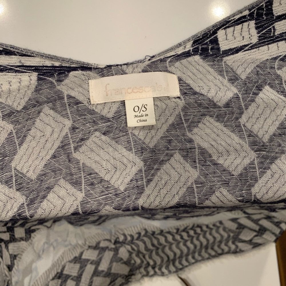 Spring Summer Wrap - Picture 3 of 3
